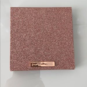 Highlight and bronzing palette